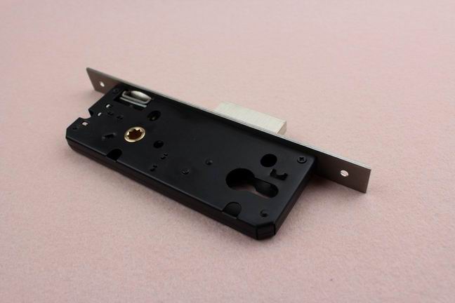 3585碰珠防風鎖體哪家好？