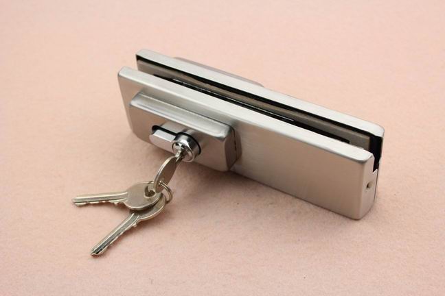 怎么選擇好的玻璃門(mén)鎖夾？